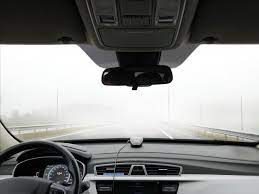 Top 5 Ways to Remove Fog from Windshield