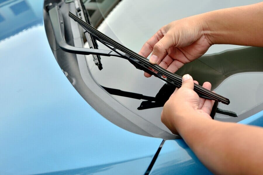 How to Check and Change Your Windshield Wiper Blades?